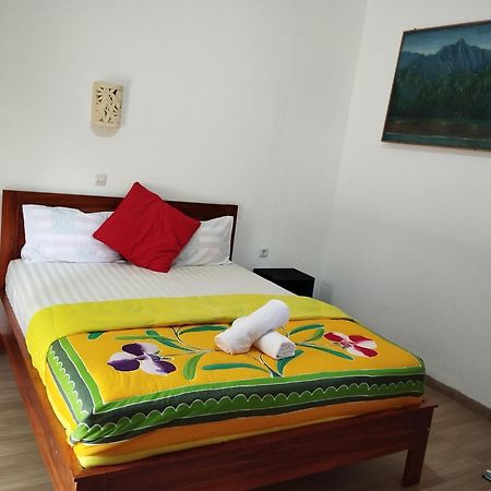 Tunjung Guest House Lovina Beach Pabean Buleleng Exterior foto