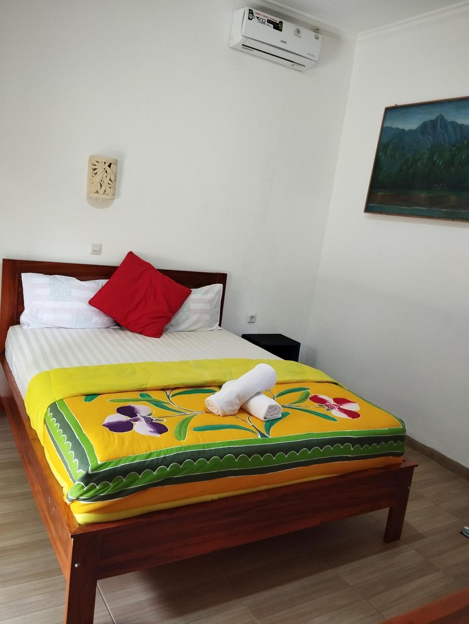 Tunjung Guest House Lovina Beach Pabean Buleleng Exterior foto